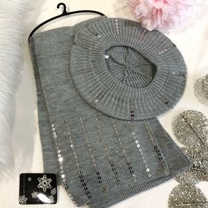 🛍 Scarf and Matching Hat